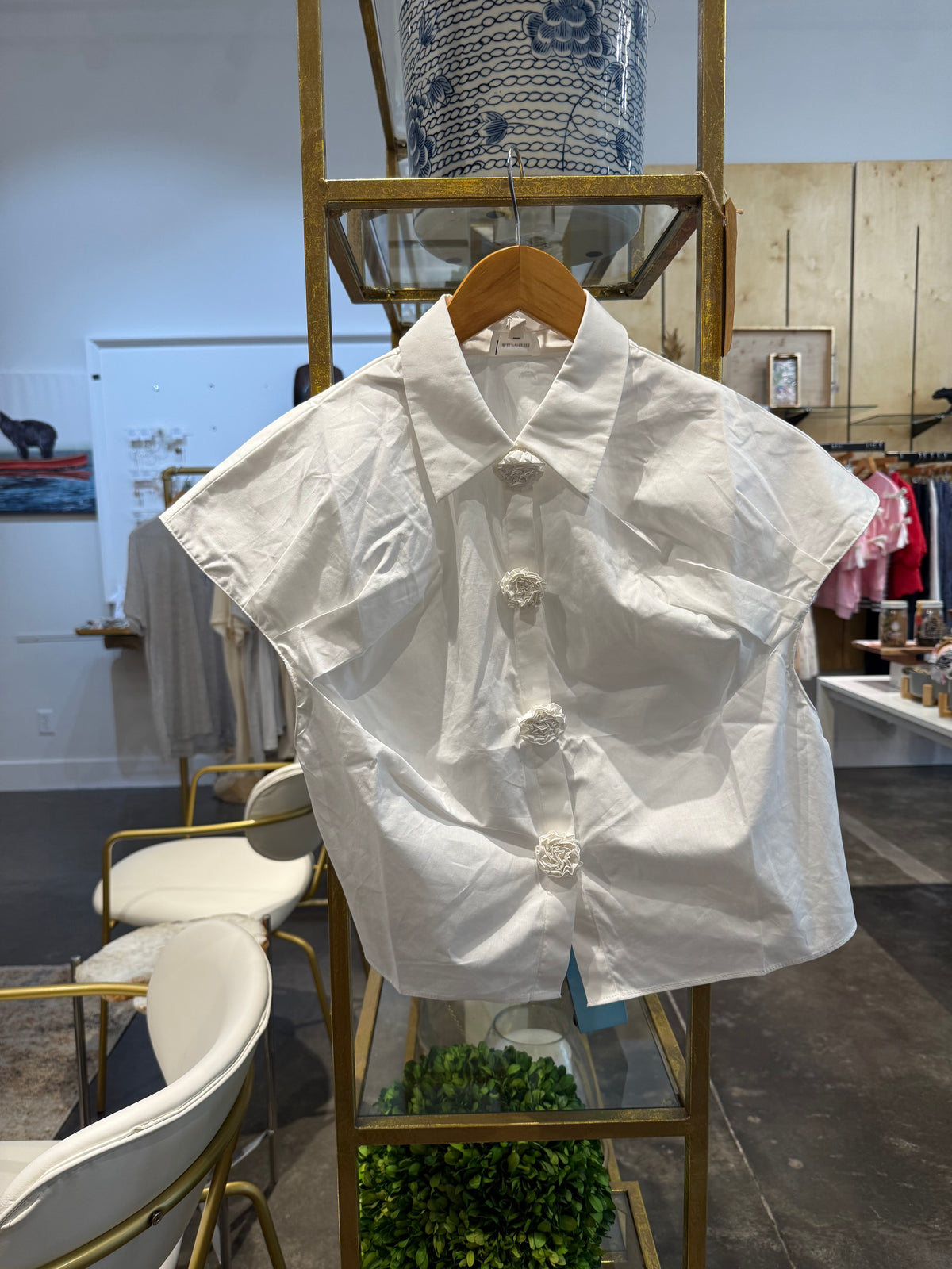 Aureum Shirt with Floral Buttons