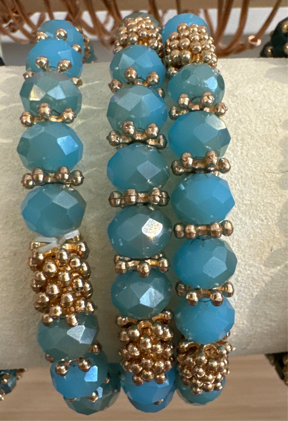 ALD turquoise color stone w gold bead stretch bracelet