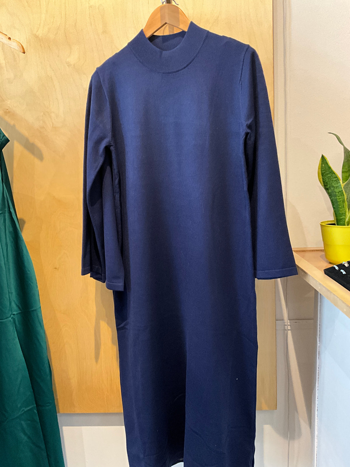 Entro Long Sleeve Knit Maxi Dress