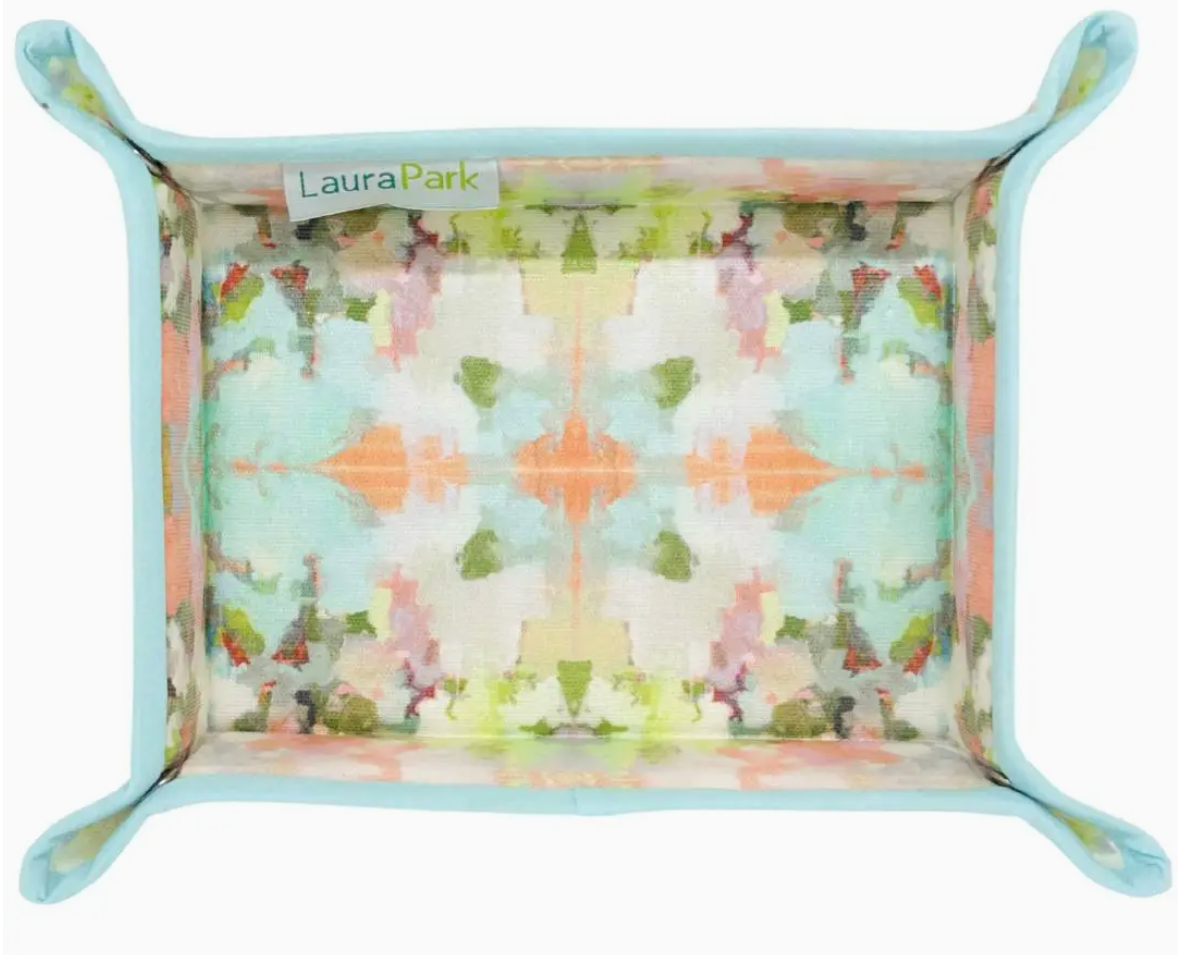 Brooks Avenue Snap Tray