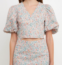 Floral Puff Sleeve Cropped Top