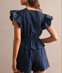 Embroidered Scallop Set