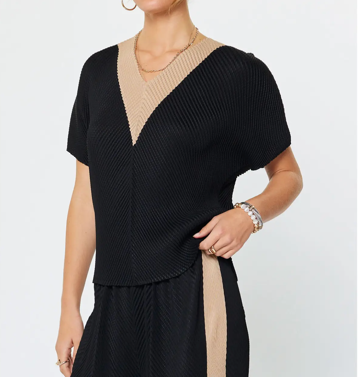 V Neck Doman Pleated Top-Black/Taupe
