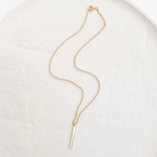 virtue shell bar necklace in gold